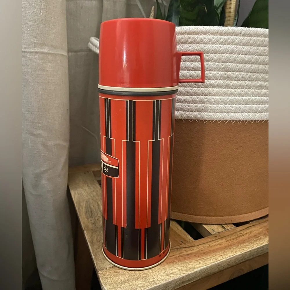 Vintage Thermos bottle - Picture 4 of 16
